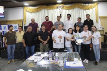 Vereadores fazem Moção para homenagear grupo TEAmor - pais e mães de autistas