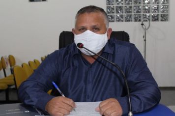 Vereador faz indicação à Prefeitura para pavimentação de rua no Guararema