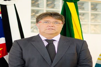 Vereador se afasta de suas funções ao testar positivo para COVID-19 e esclarece ausência do Legislativo