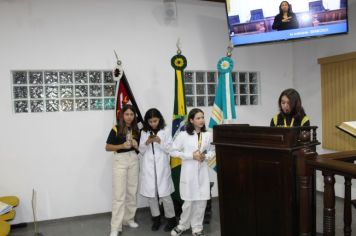 Vereadores Homenageiam Alunos e Professor do Arcanjo Objetivo pela Copa Americanense de Foguetes