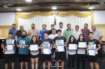 Vereador homenageia com Moção Atletas e Professores da equipe Team Freitas