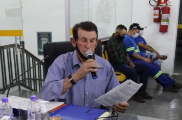 Vereador pede que Prefeitura efetue troca de lâmpadas queimadas no Faxinal dos Almeidas
