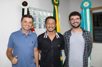 Vereadores cobram iluminação em campo de futebol e rampa de acesso na Casa da Lavoura