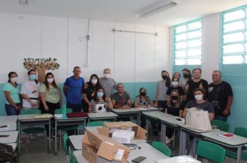 Vereadores apresentam projeto pedagócio para corpo docente da Escola Estadual Sadamita Ivassaki