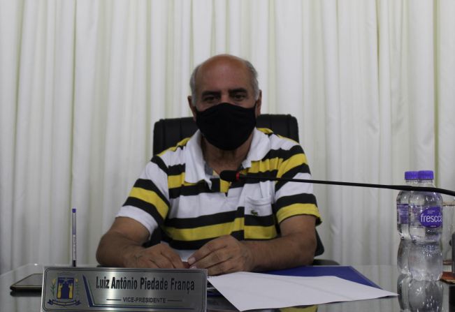 Vereador pede reforma de Academia ao Ar Livre e informações de obra em Praça do Turvinho