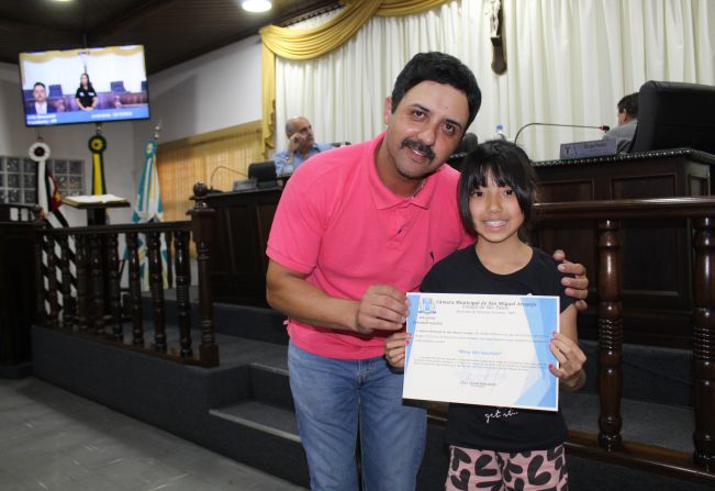 Vereador faz Moção de Aplausos e Congratulações para homenagear atleta de skate