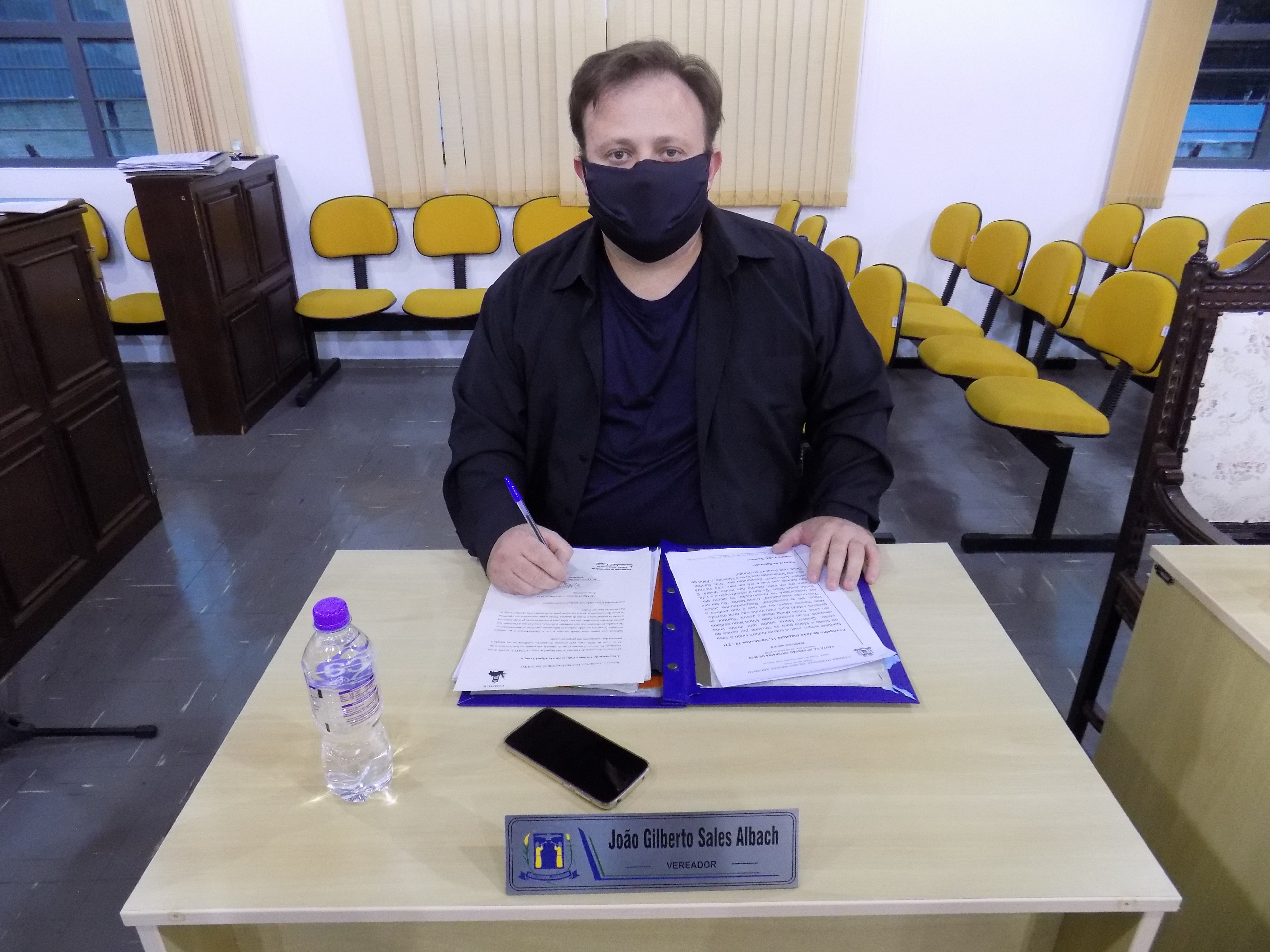 Vereador solicita à CPFL substituição de postes de energia no bairro Justinada