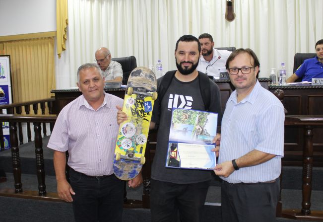 Vereadores fazem Moção para homenagear atletas de Skate São-miguelenses