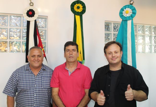 Vereadores pedem manutenção para o estádio Municipal e diversas melhorias no bairro do Turvinho