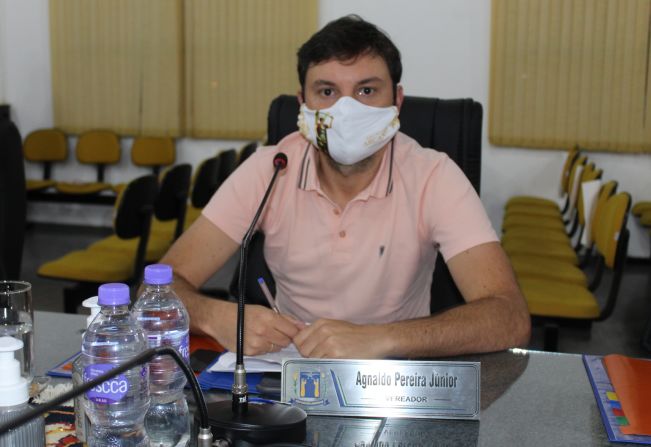 Vereador faz Indicações para Quiosques, ponto de ônibus, alargamento da SP-139 e Requerimento pra lajotas do Rio Acima