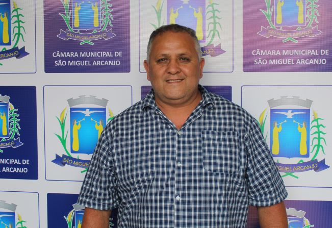 Vereador faz Requerimento para criação de cargo efetivo de Controlador Interno na Câmara e Prefeitura