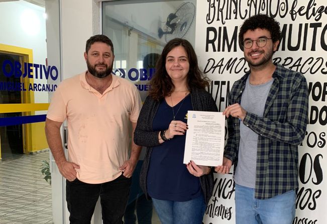 Escola do Legislativo visita Escolas da cidade