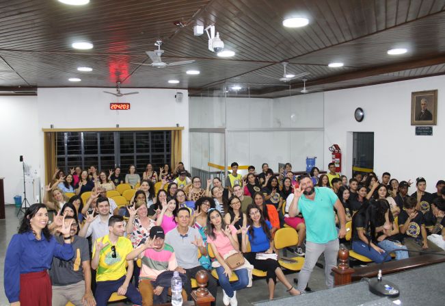 Câmara realizou no dia Nacional do Surdo palestra “A importância da Libras L2 para se comunicar com Surdos e Deficientes Auditivos"